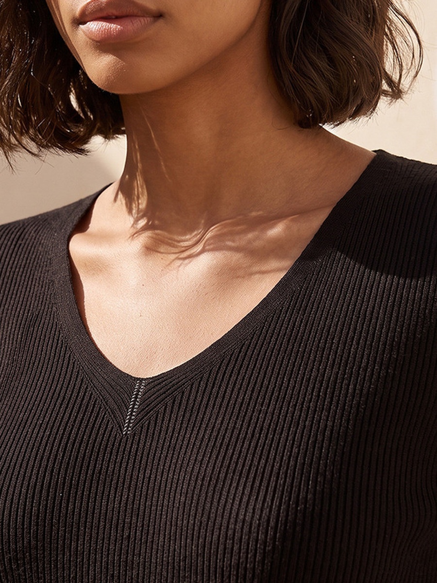 Regular Fit Ribbed Sweater with V Neck