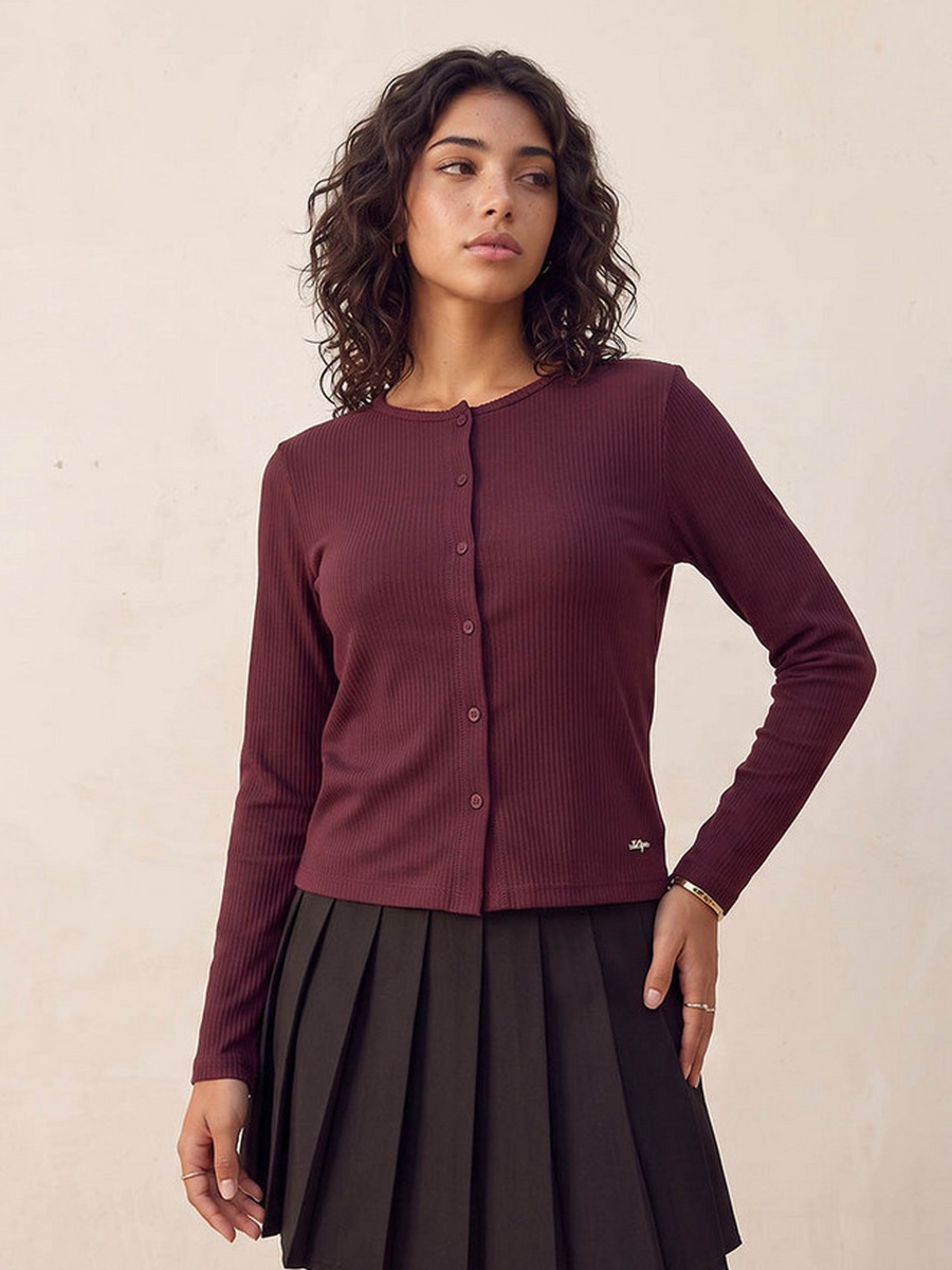 Ribbed Cardigan with Scallop Trim