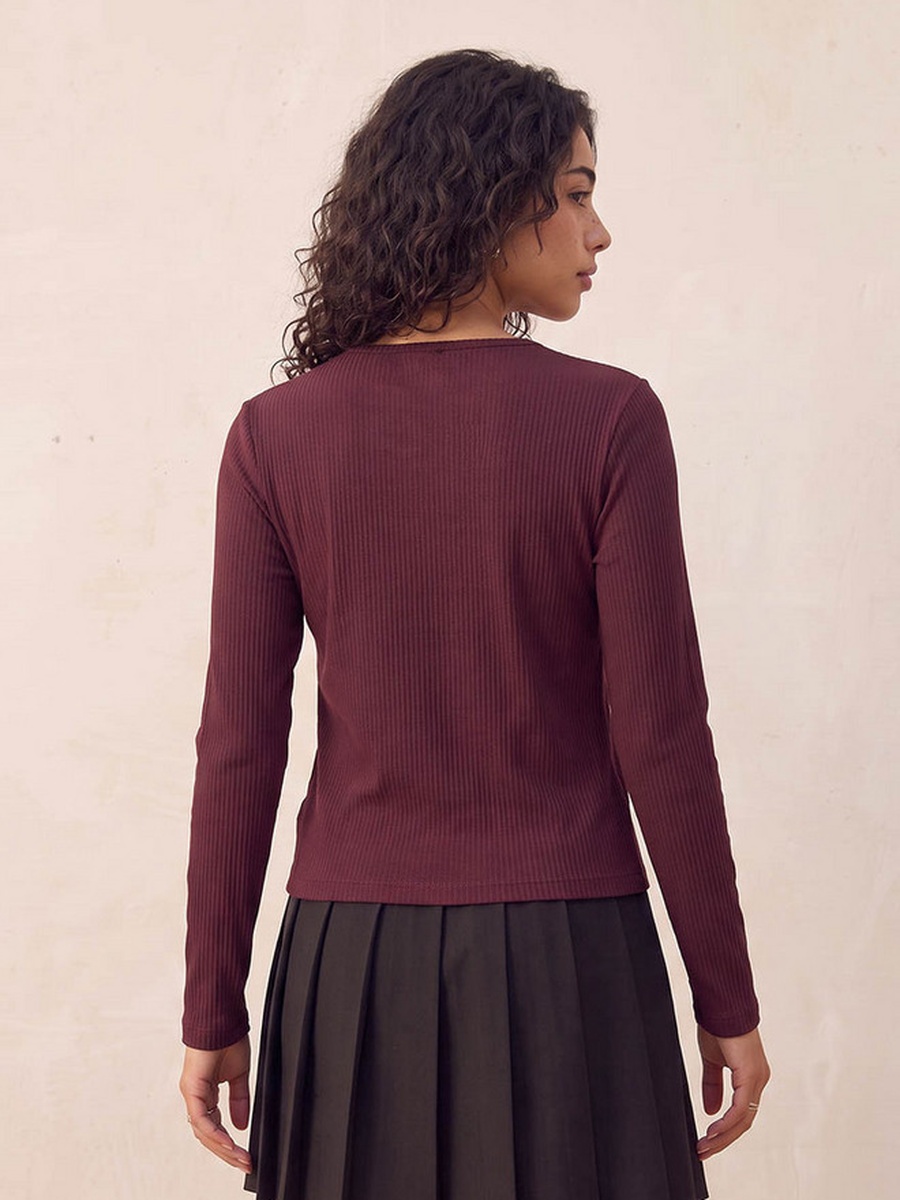 Ribbed Cardigan with Scallop Trim