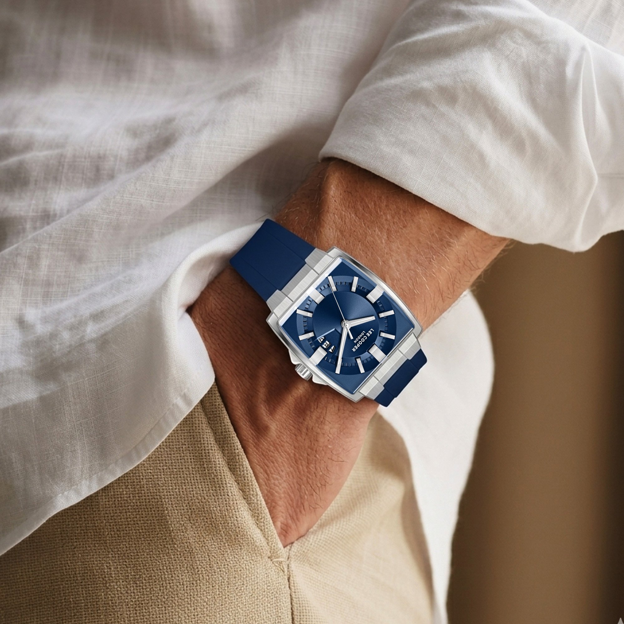 Men Date Dark Blue Dial Watch - LC08349.399