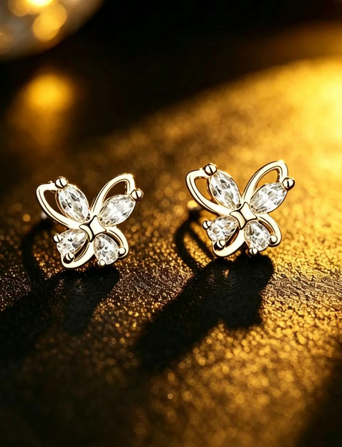 اقراط سادة ذهبية