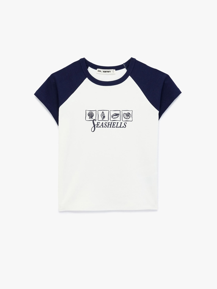 Seashells Graphic Crop T-Shirt - Short Sleeve Crew Neck