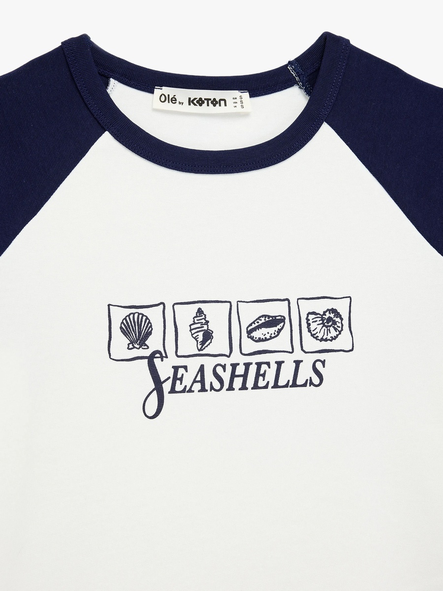 Seashells Graphic Crop T-Shirt - Short Sleeve Crew Neck
