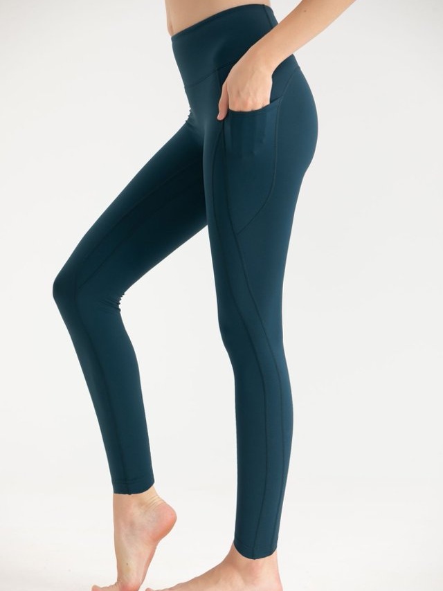 Dark Green Solid Activewear Leggings with Pockets