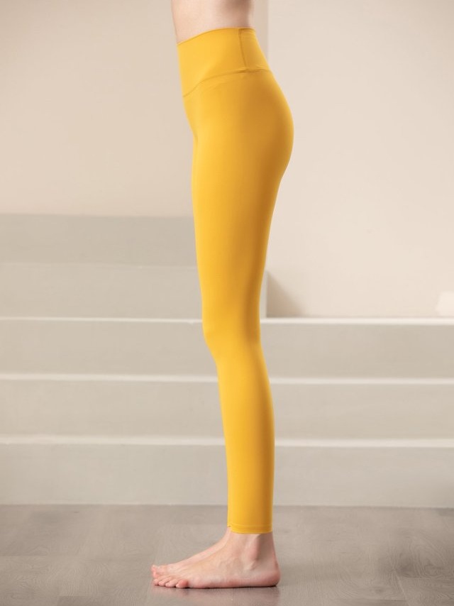 Yellow Solid High-Waisted Active Leggings