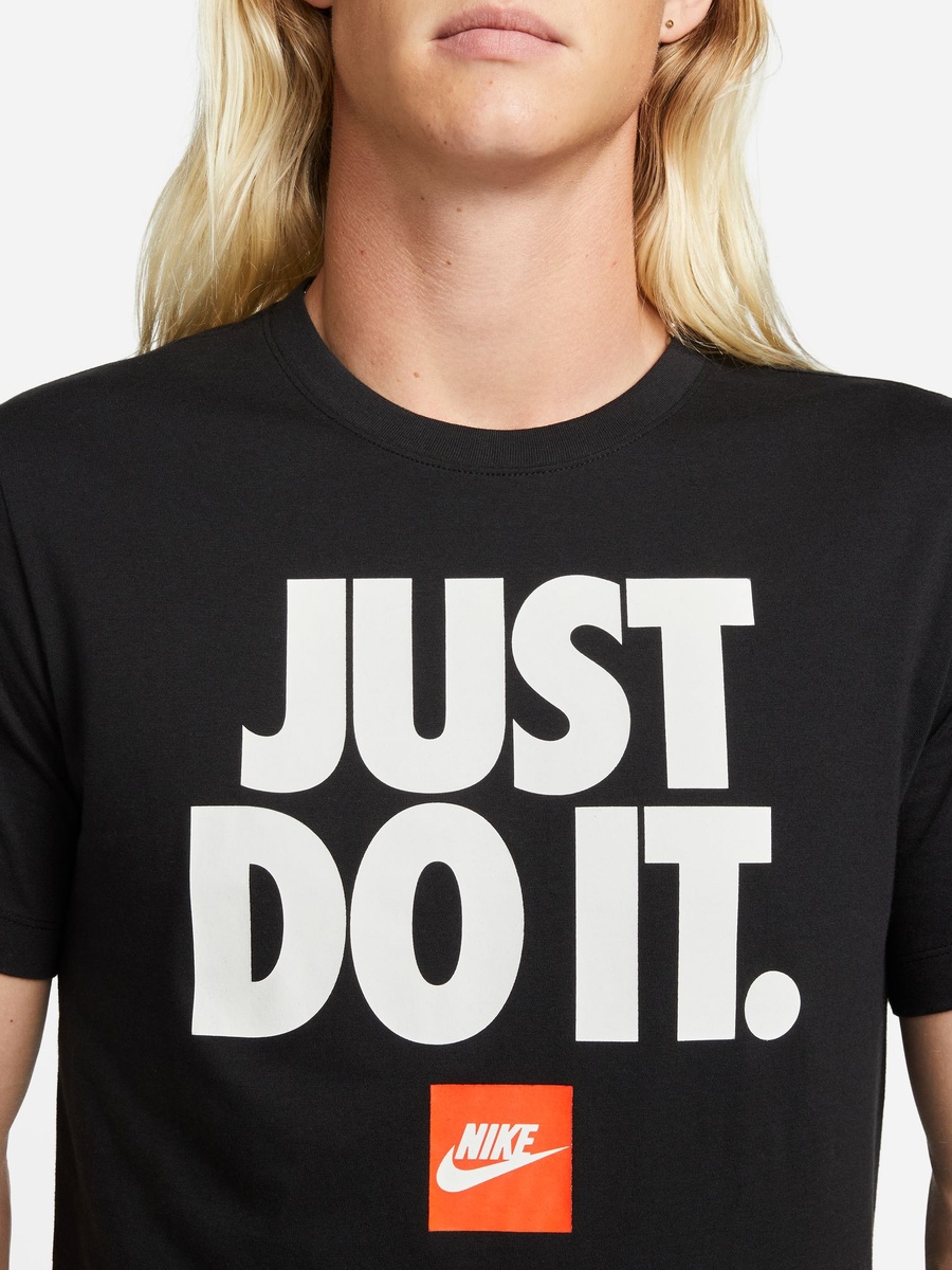 Sportswear Logo T-Shirt