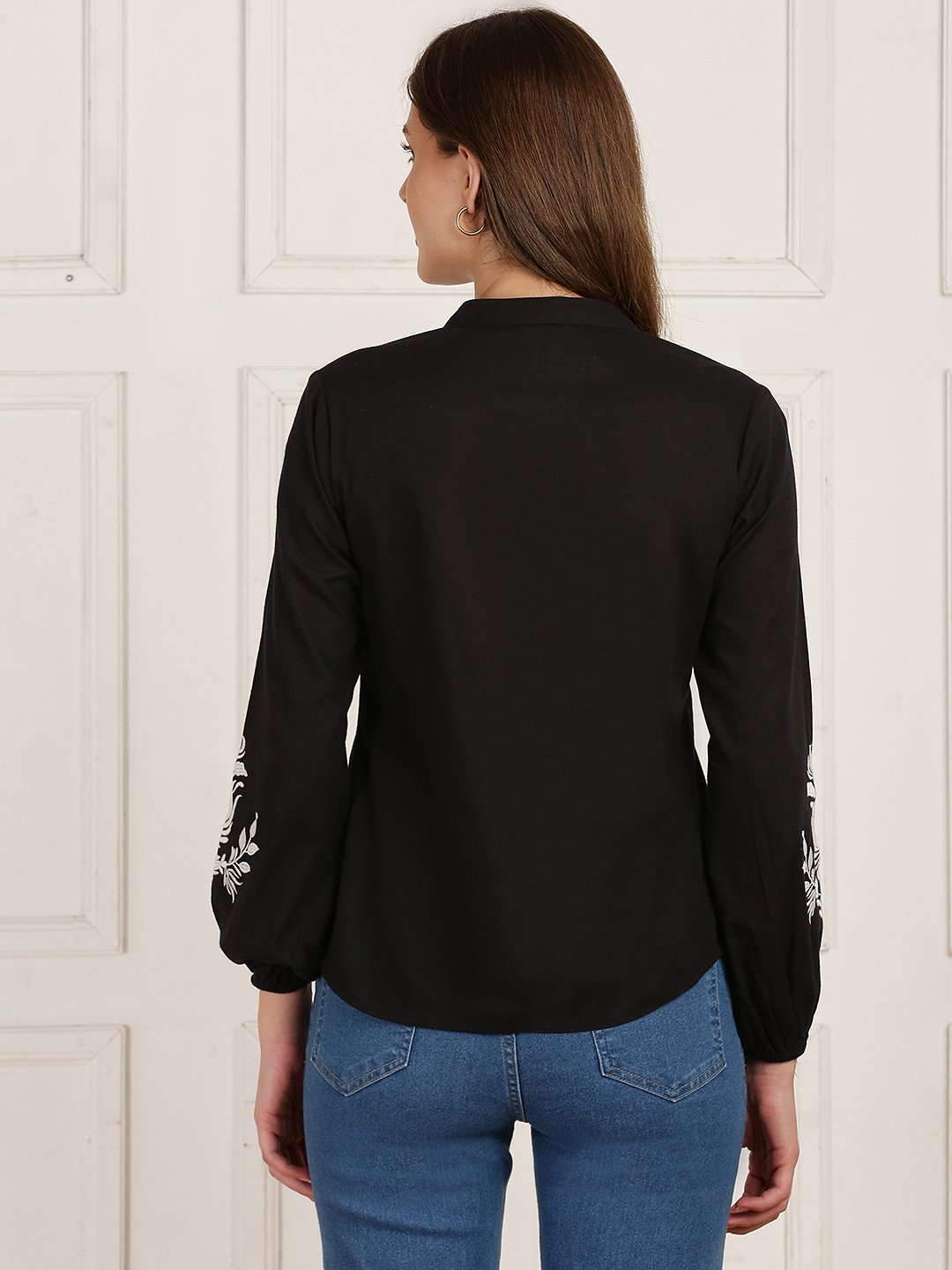 Black Solid V Neck Top