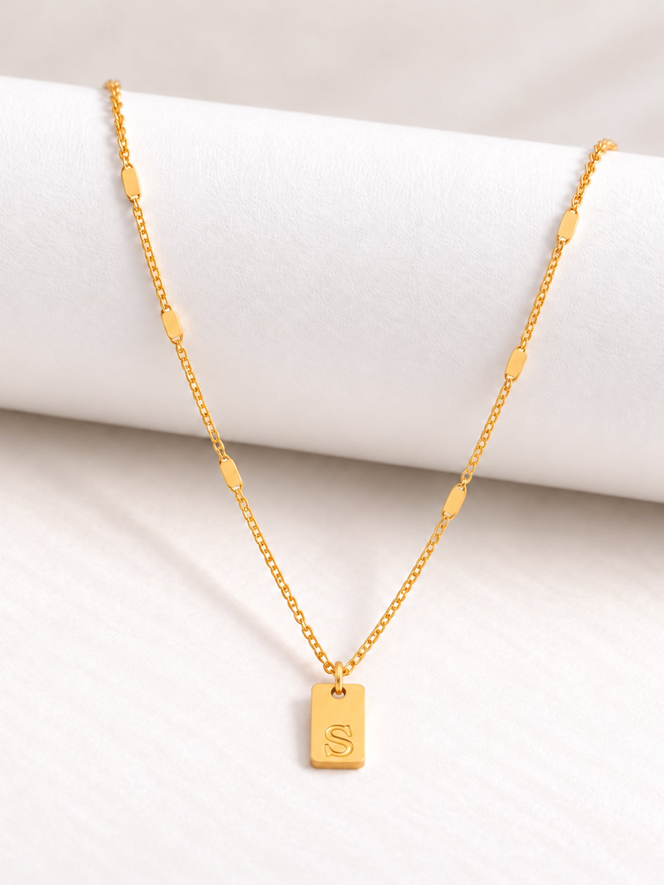 Gold Solid Pendant Necklace