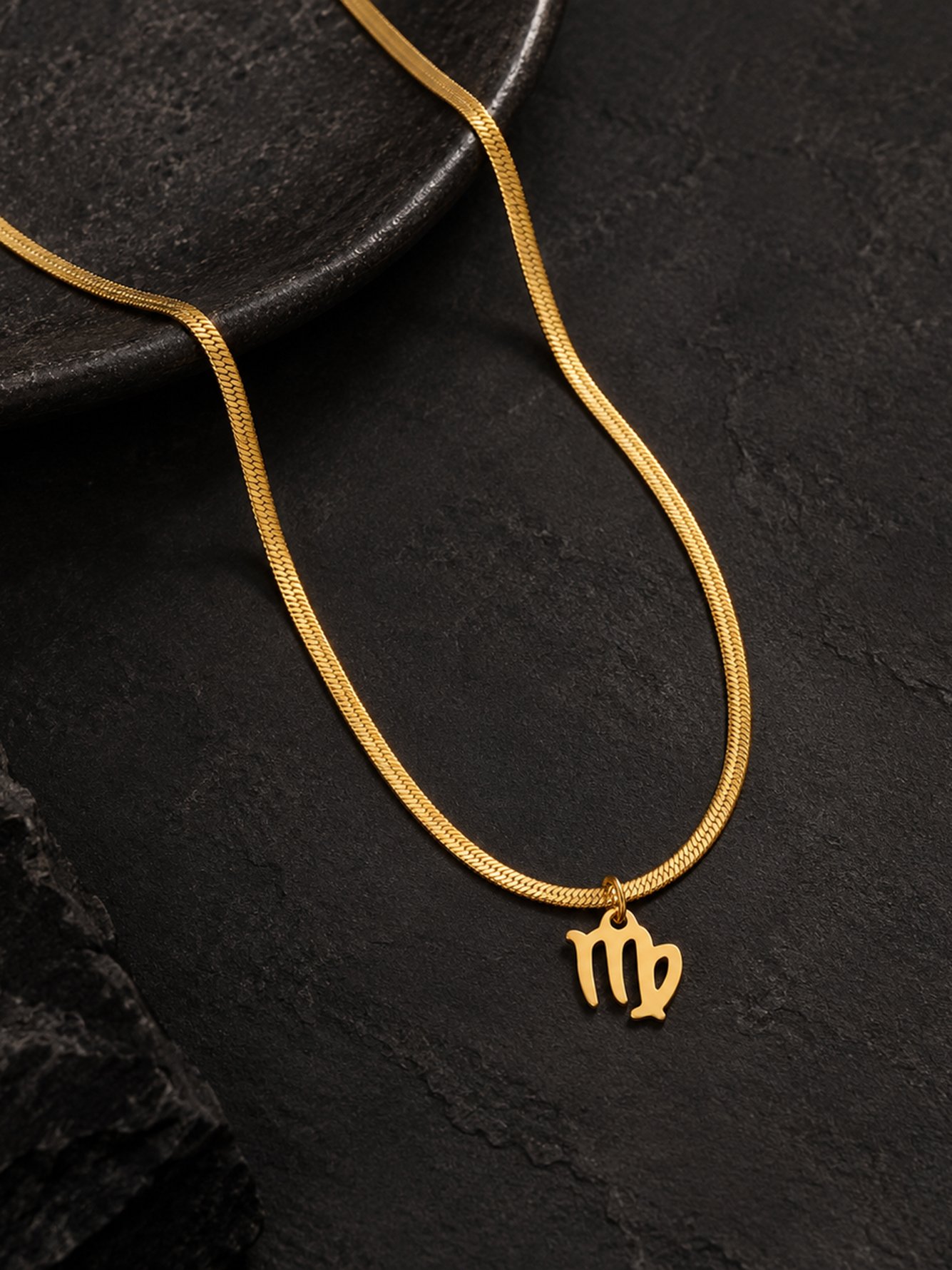 Gold Solid Pendant Necklace