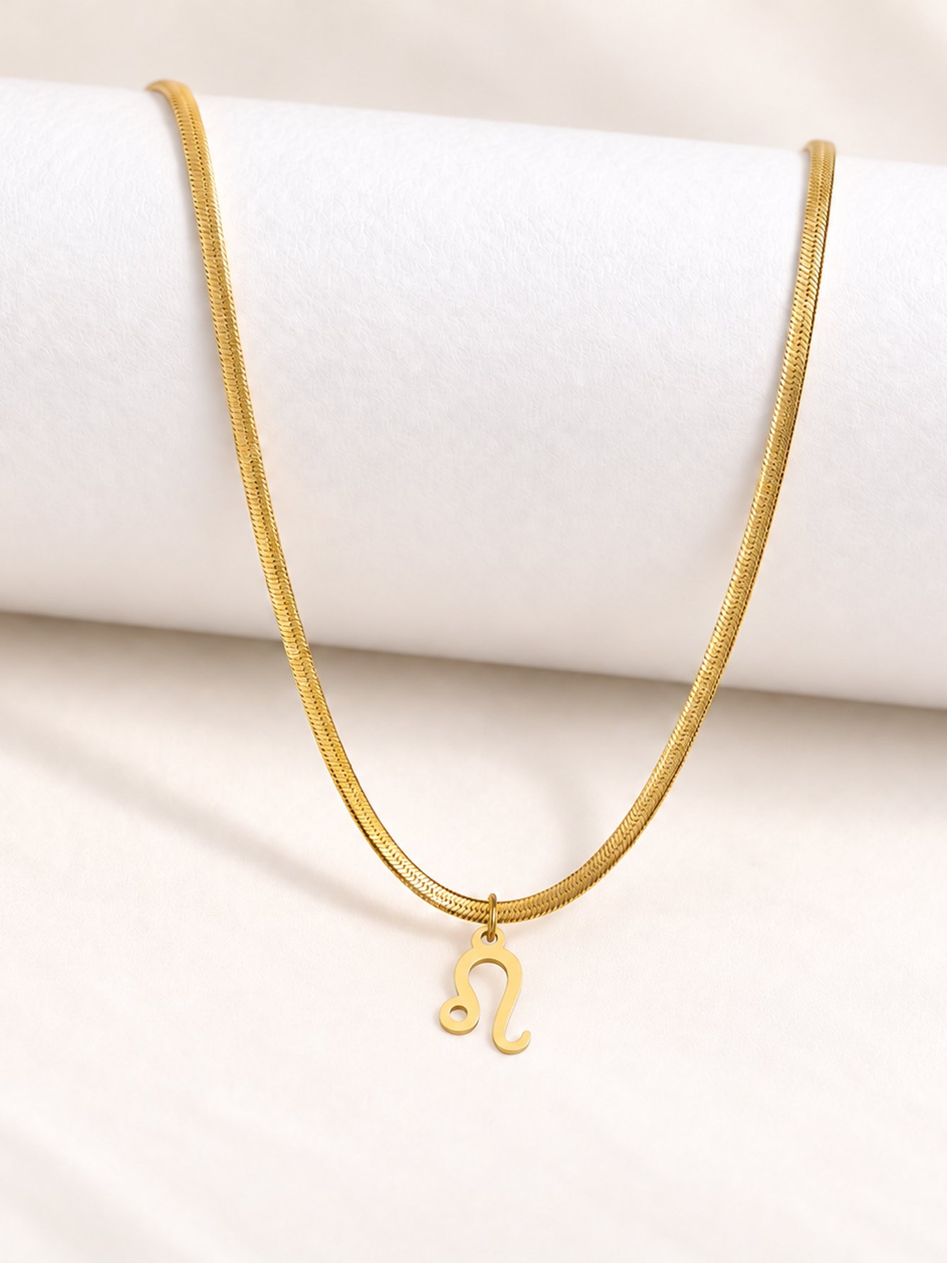 Gold Solid Pendant Necklace