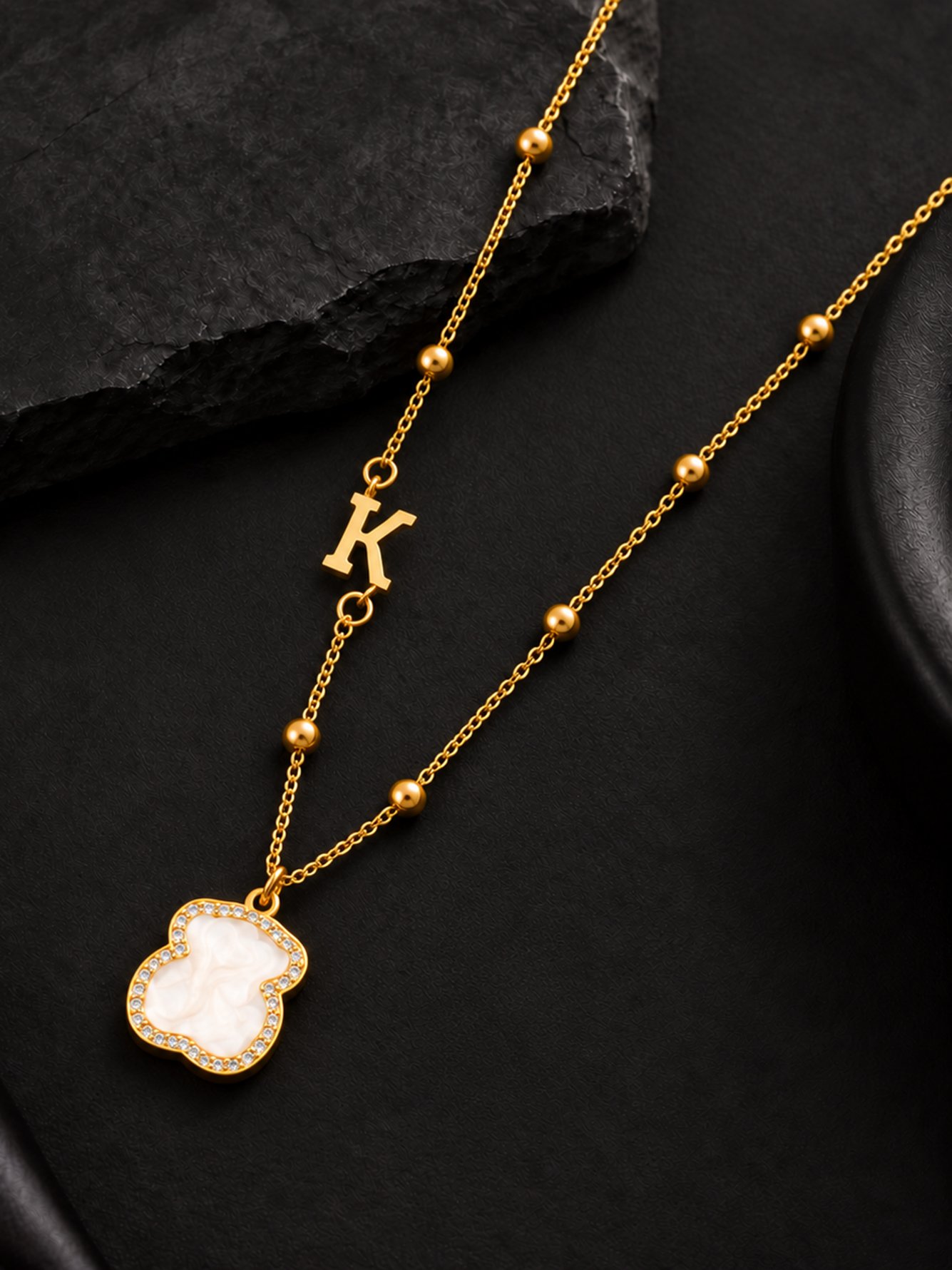 Gold Solid Pendant Necklace