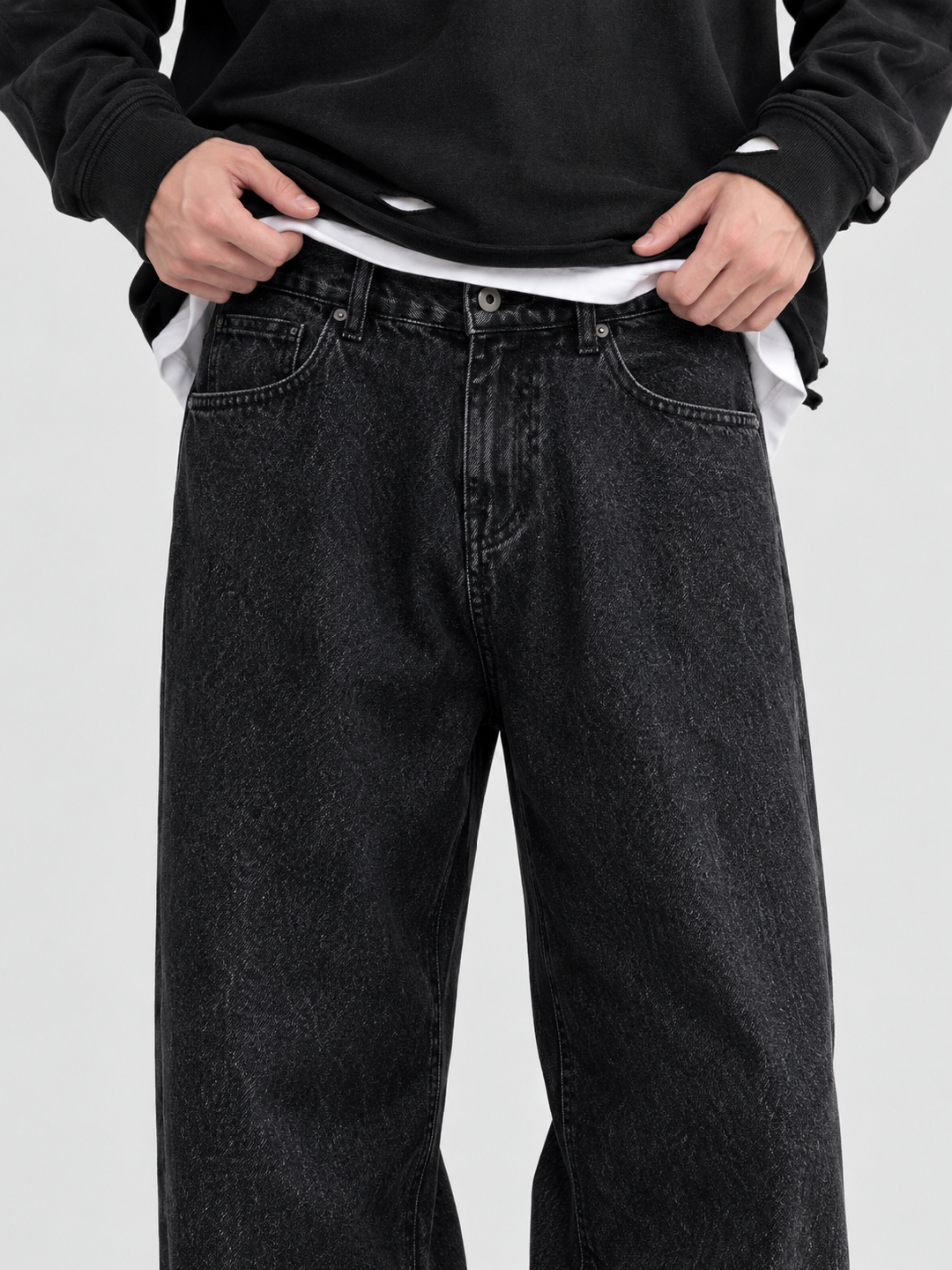 Black Mid Rise Relaxed Jeans