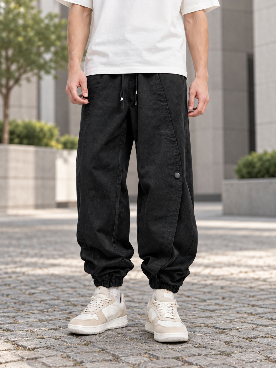 Black Solid Regular Pants