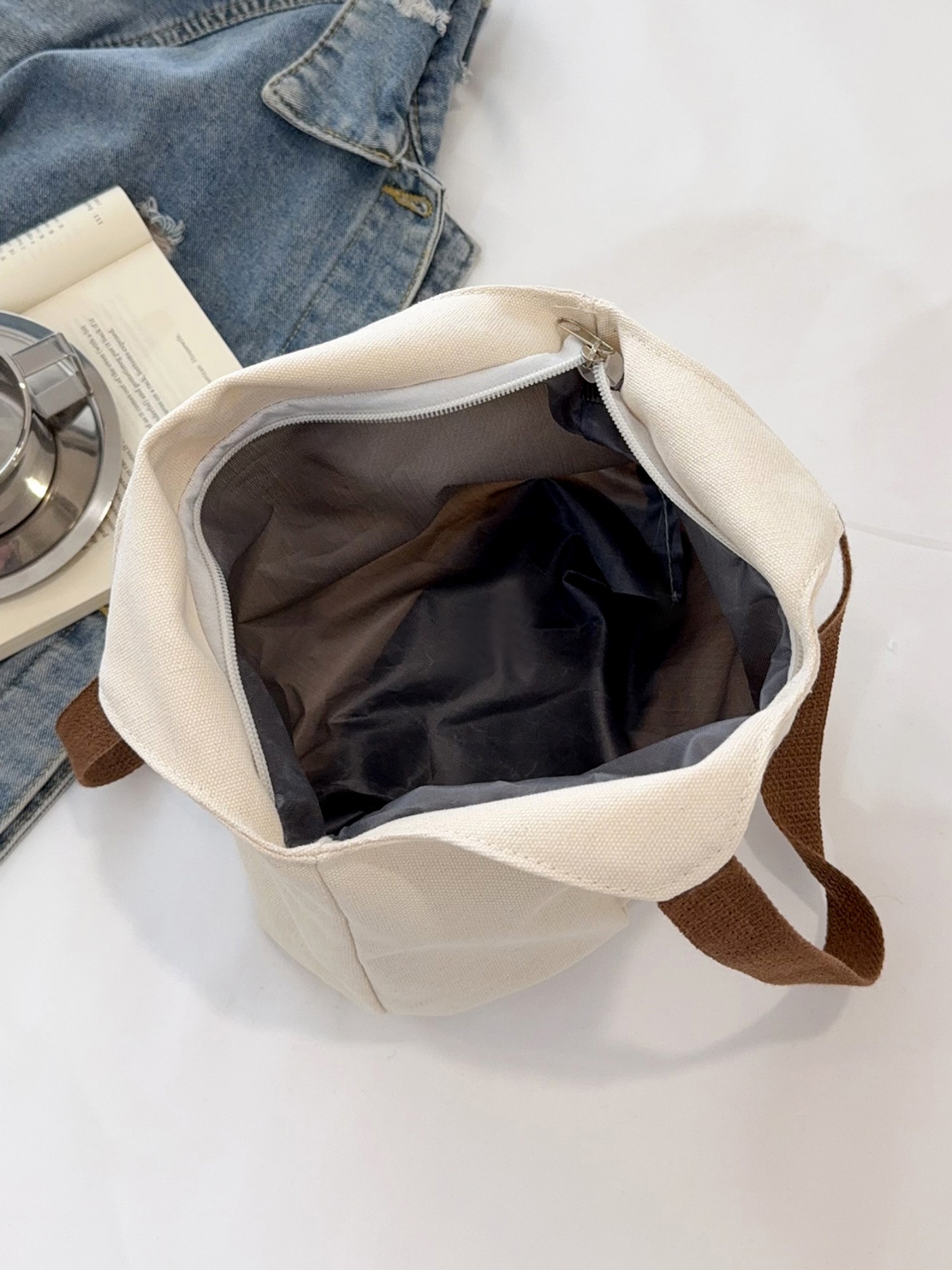 Beige Solid Tote with Zip