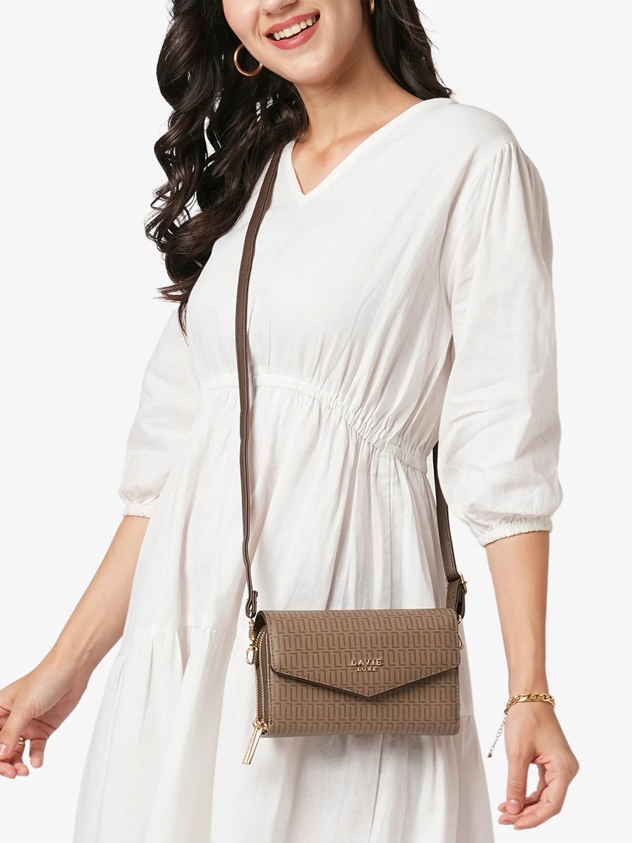 Luxe Women Monogram Sally25 Horizontal (Coffee)