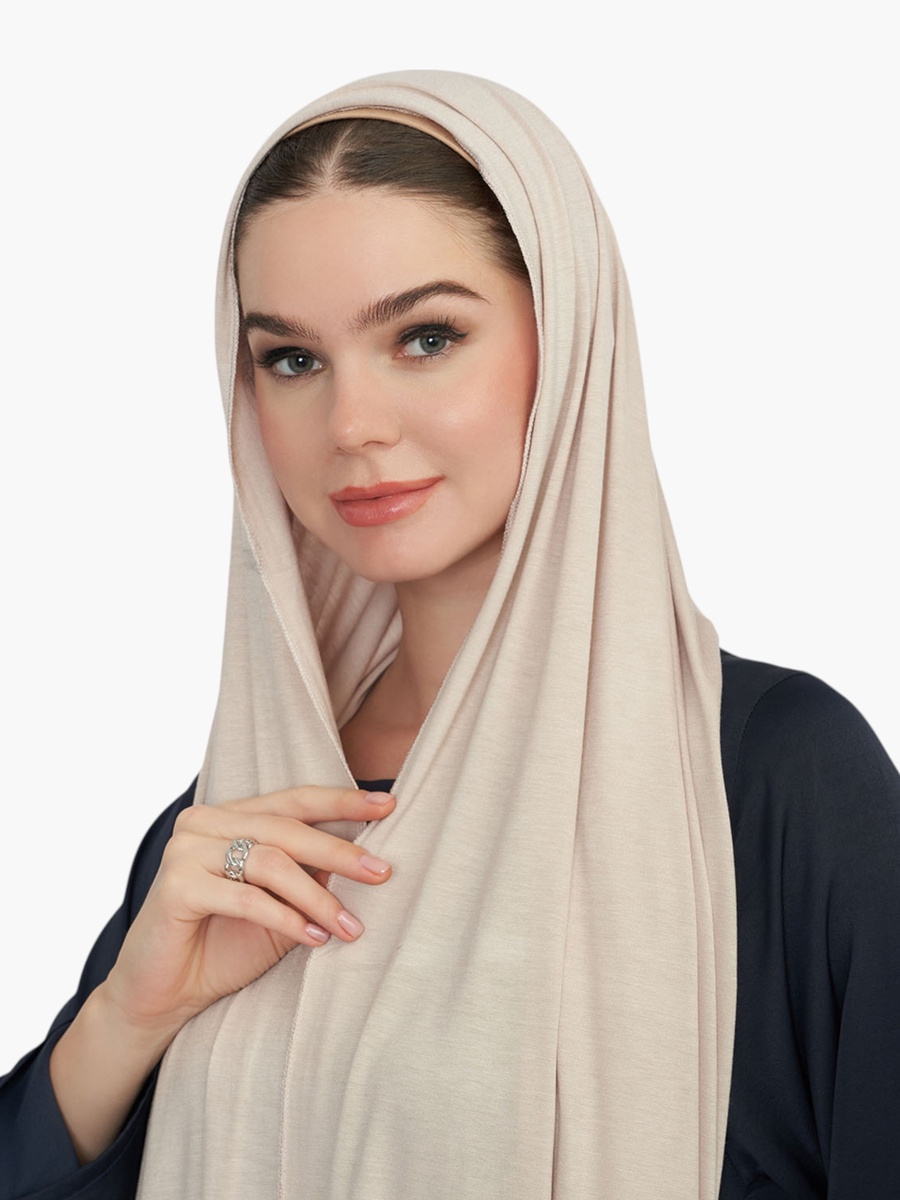 حجاب بلون موحد
