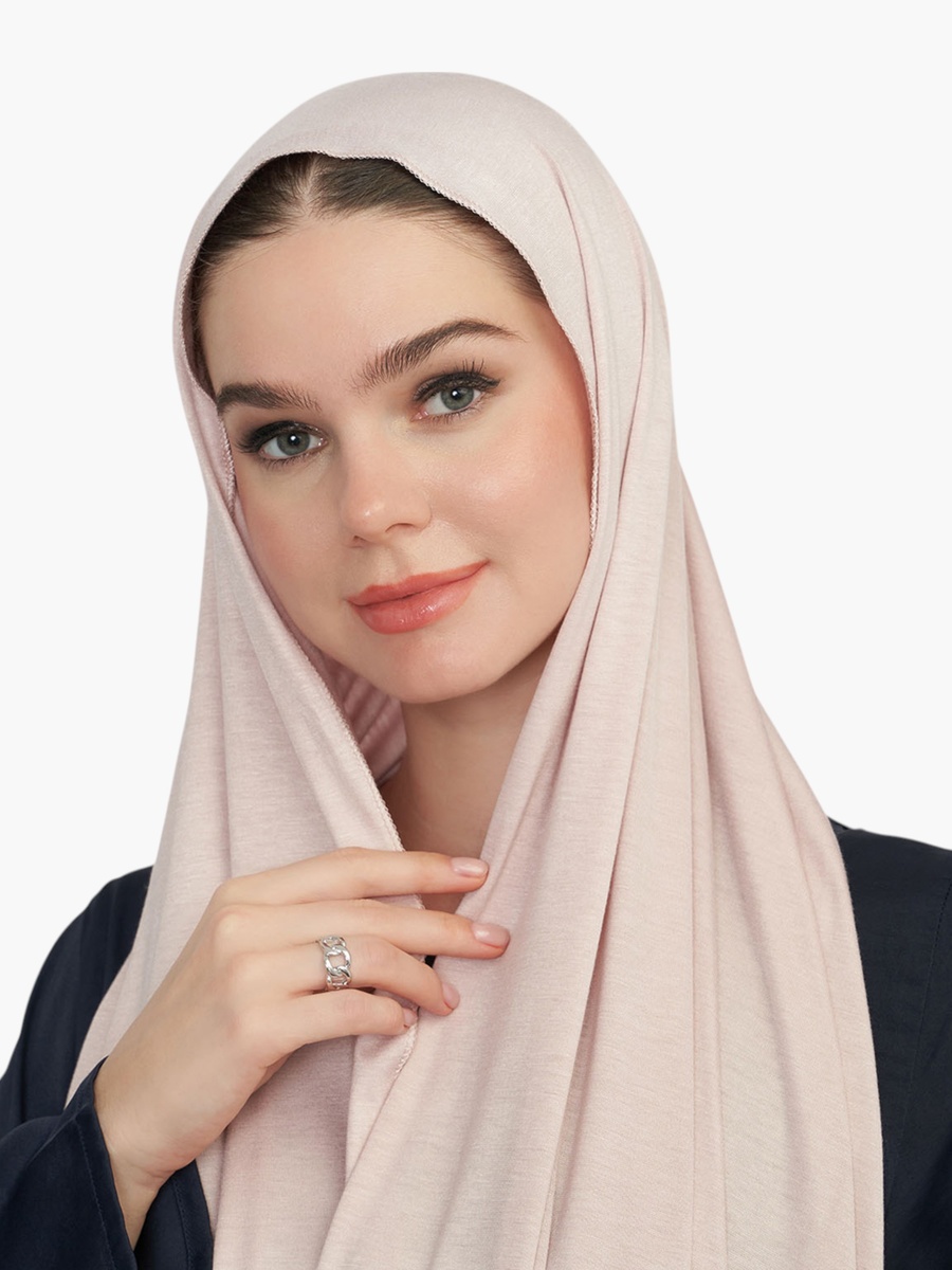 حجاب بلون موحد