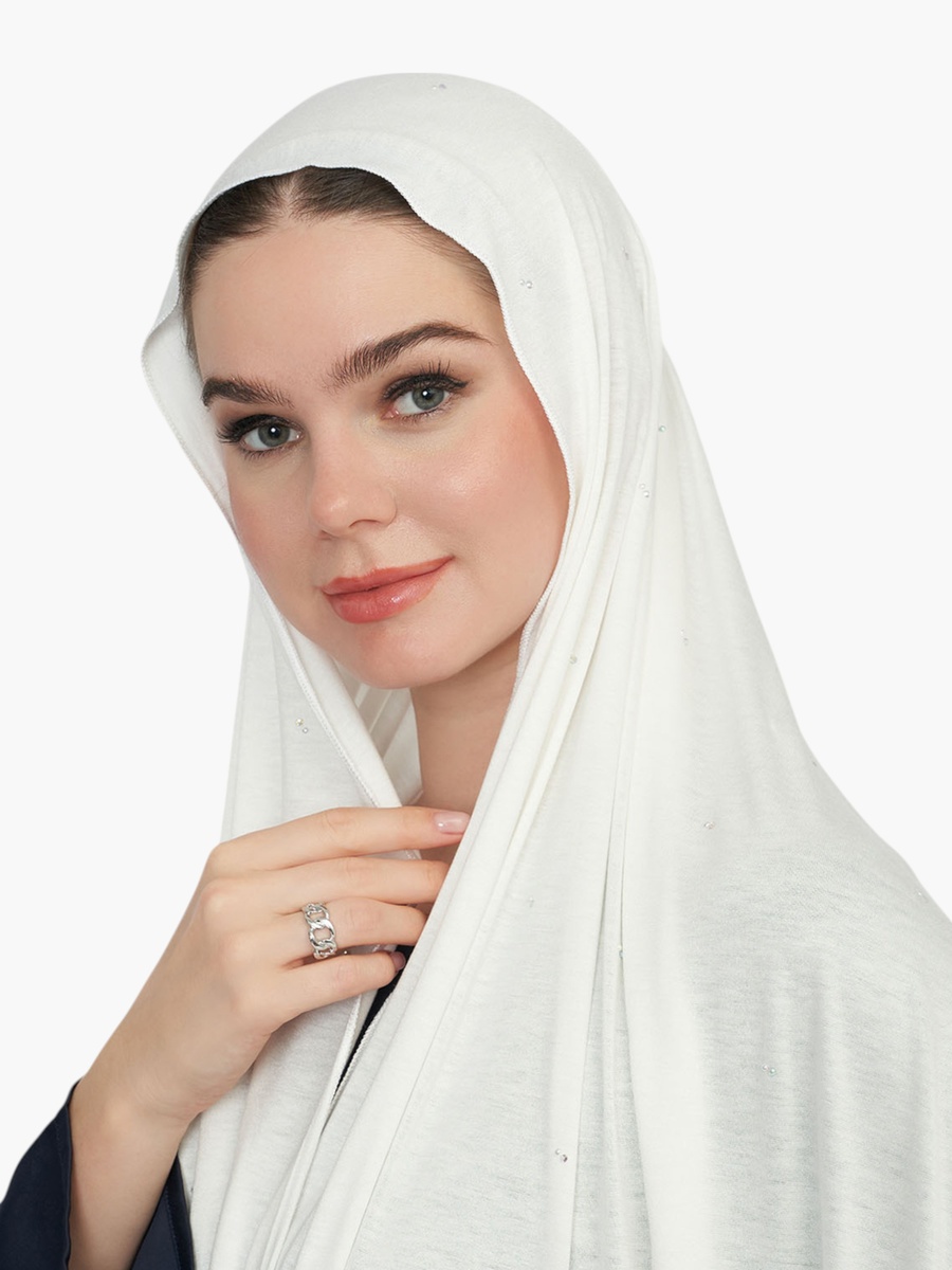 حجاب بلون موحد