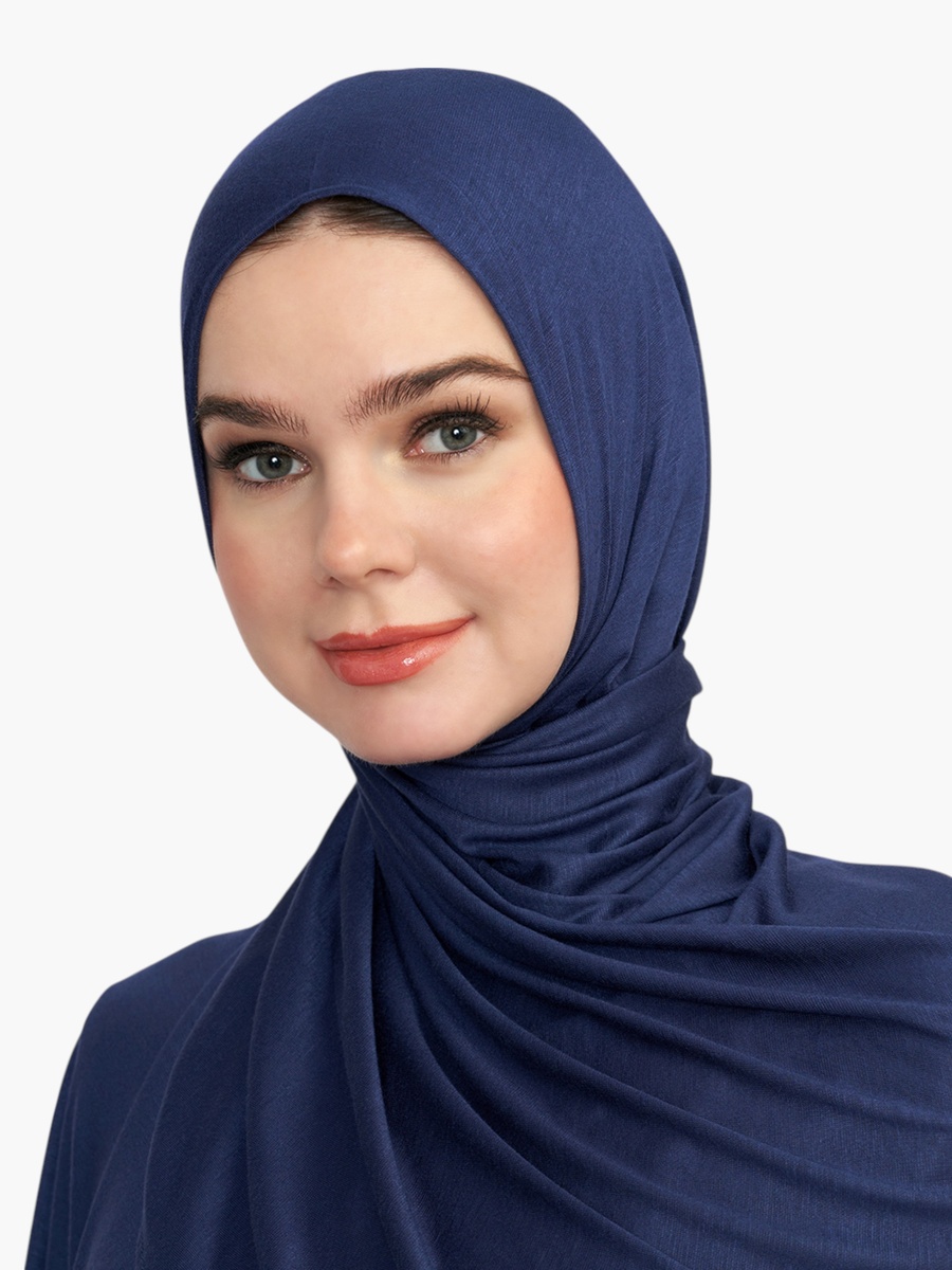 حجاب بلون موحد