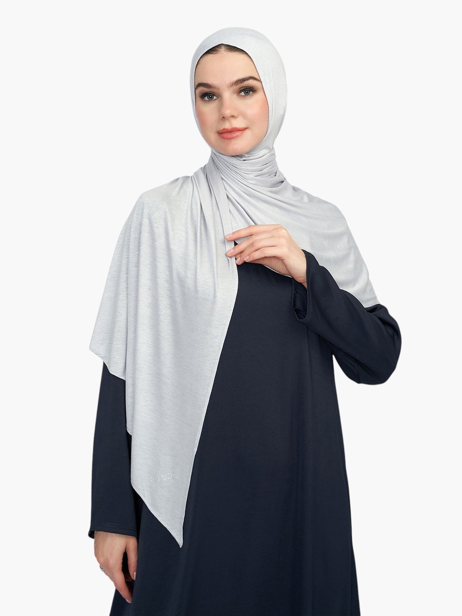 حجاب بلون موحد