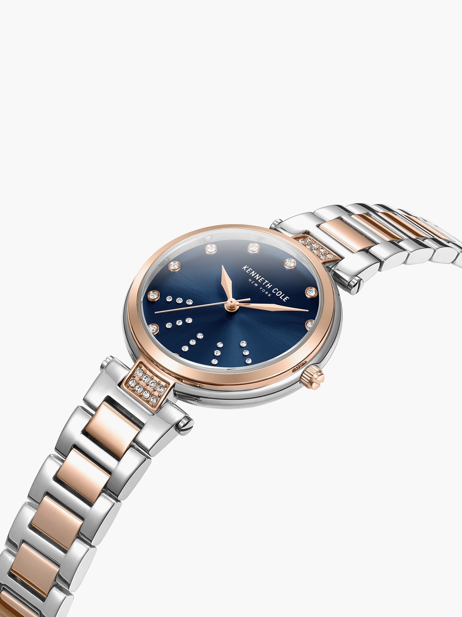 Modern Classic Stainless Steel Bracelet Analog Watch