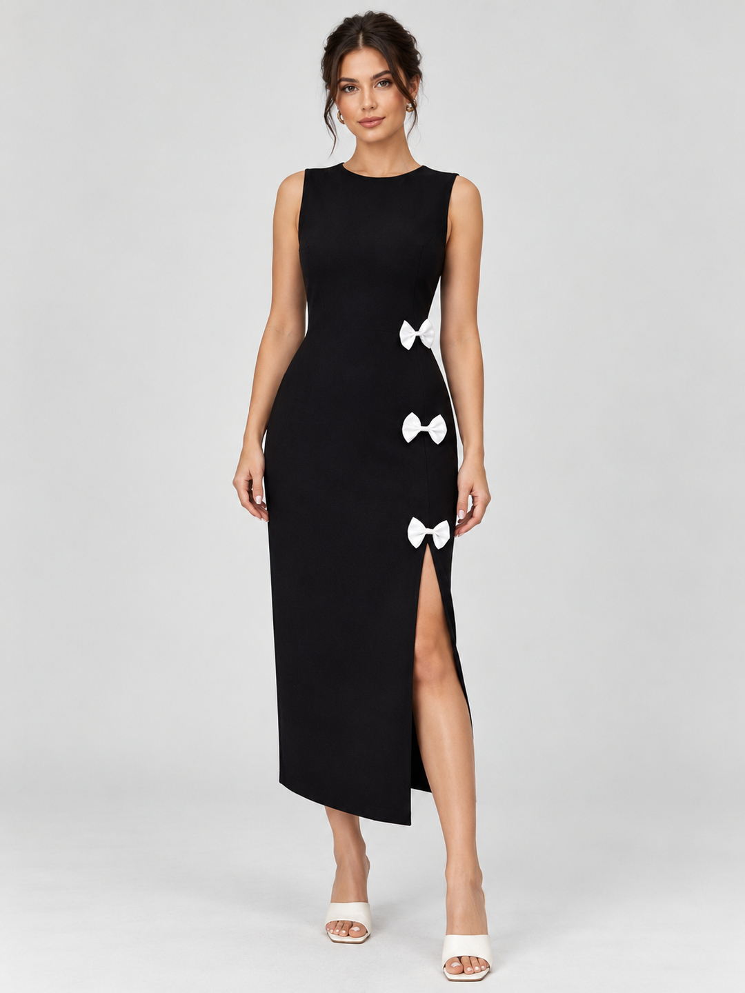 Black Solid Round Neck Bodycon Midi Dress