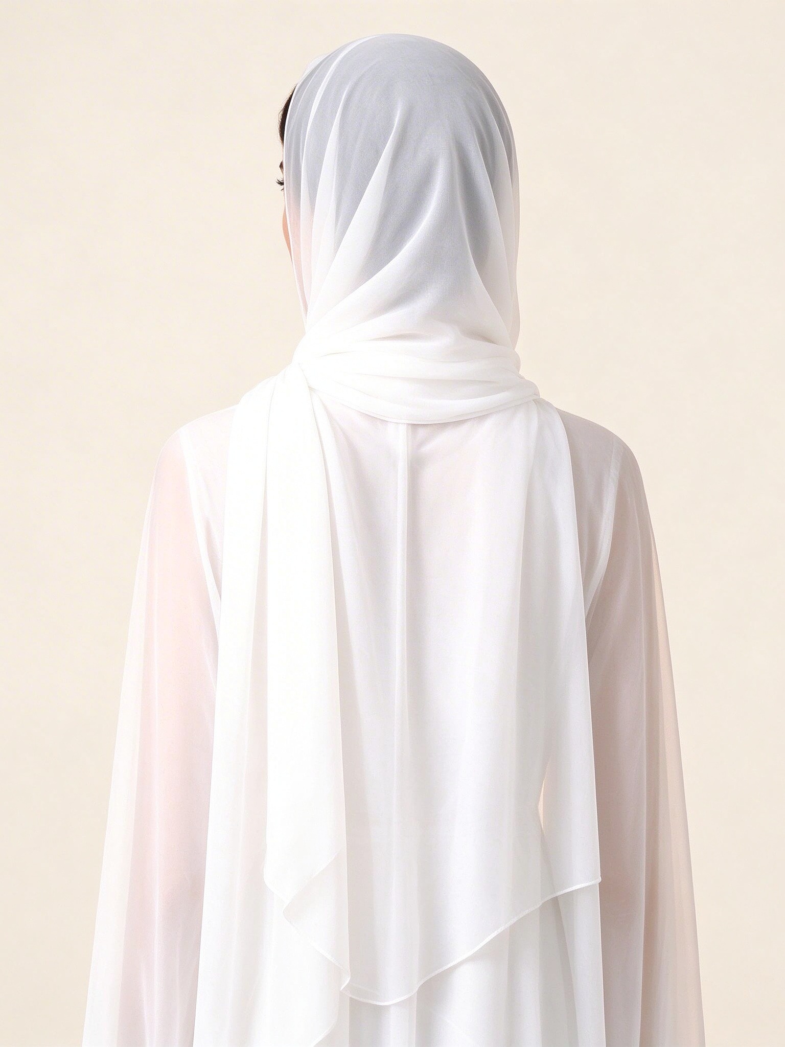 حجاب سادة أبيض