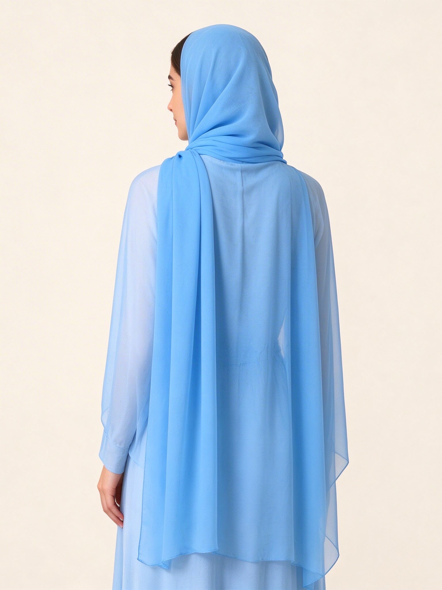حجاب سادة أزرق