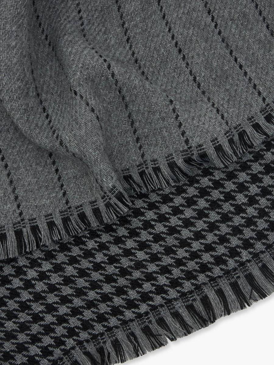 Houndstooth Texture Scarf