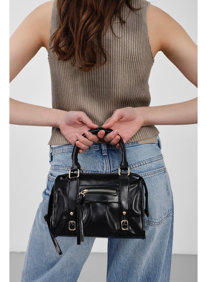 Black Handbag with Zip Closure