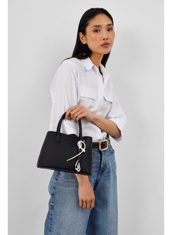 Black Handbag with Magnetic Closure