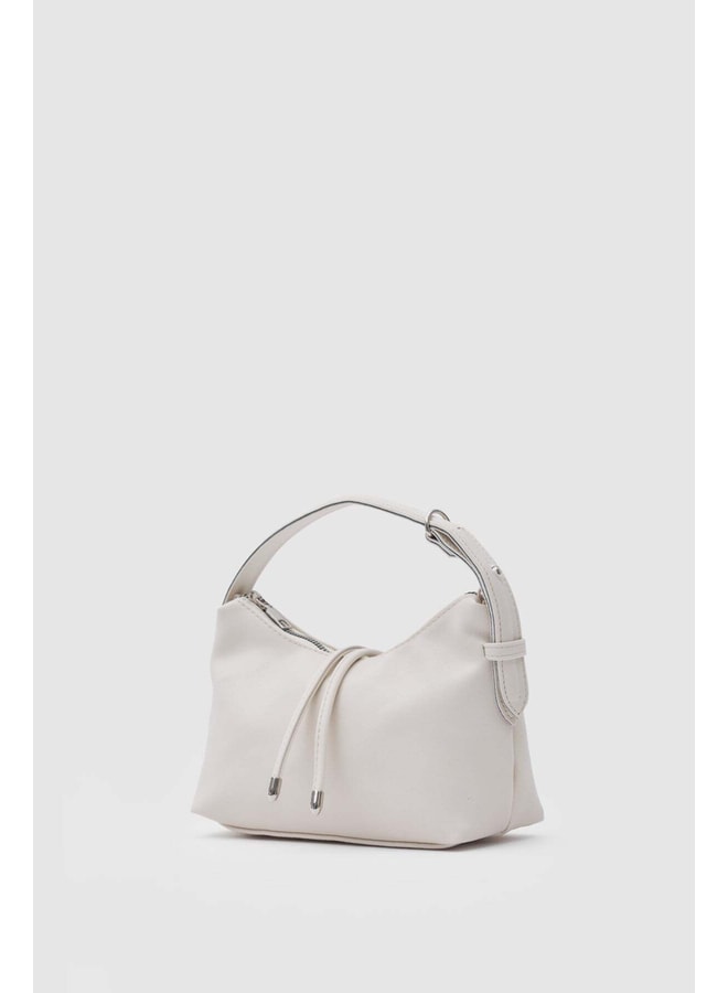 Cream Handbag with Zip Closure