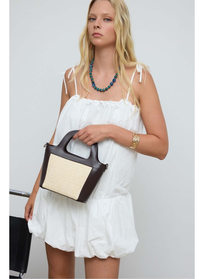 Brown Handbag with Zip Closure