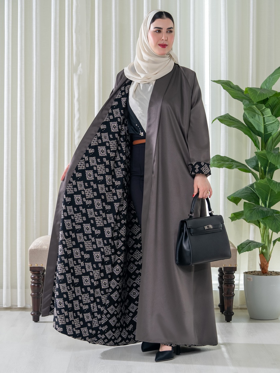 عباية منقوشة رمادية