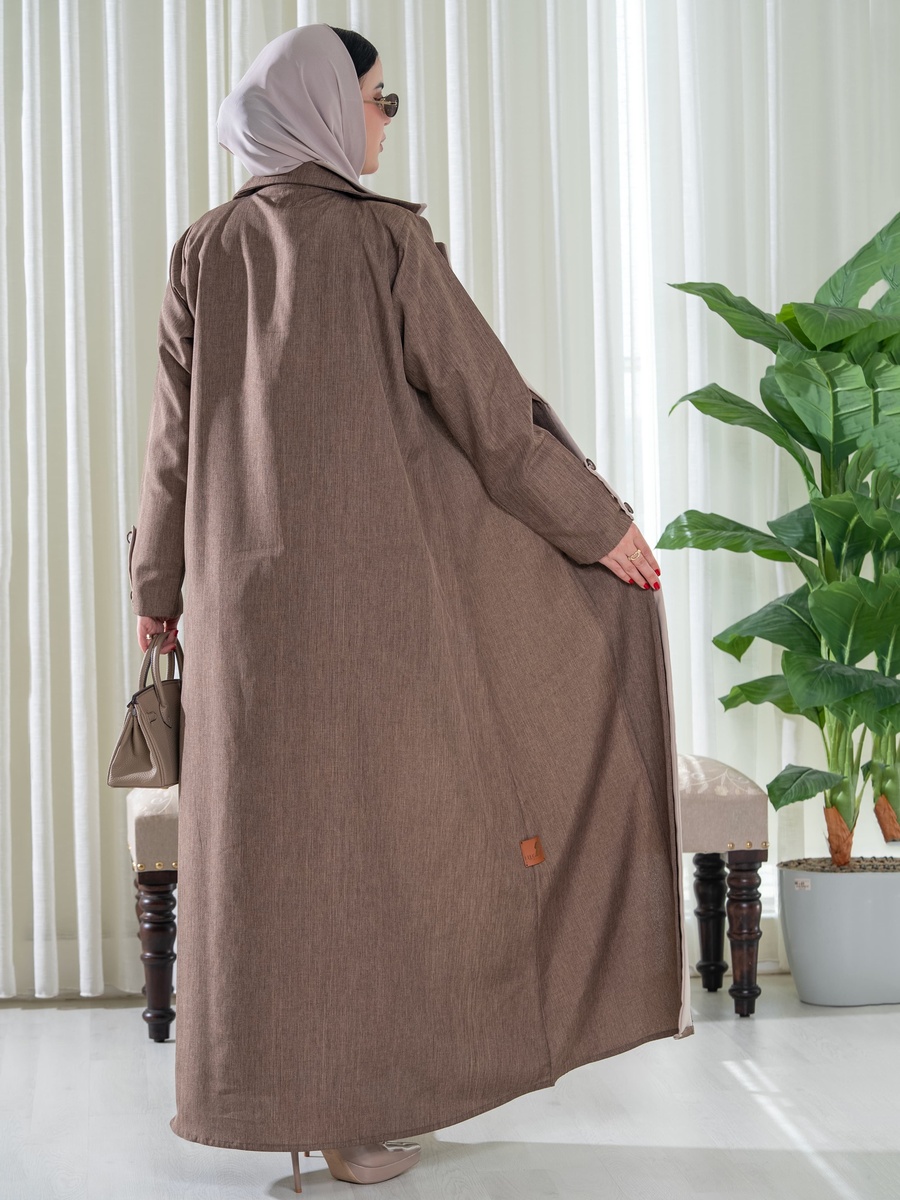 عباية بطية صدر وحواف متباينة بني