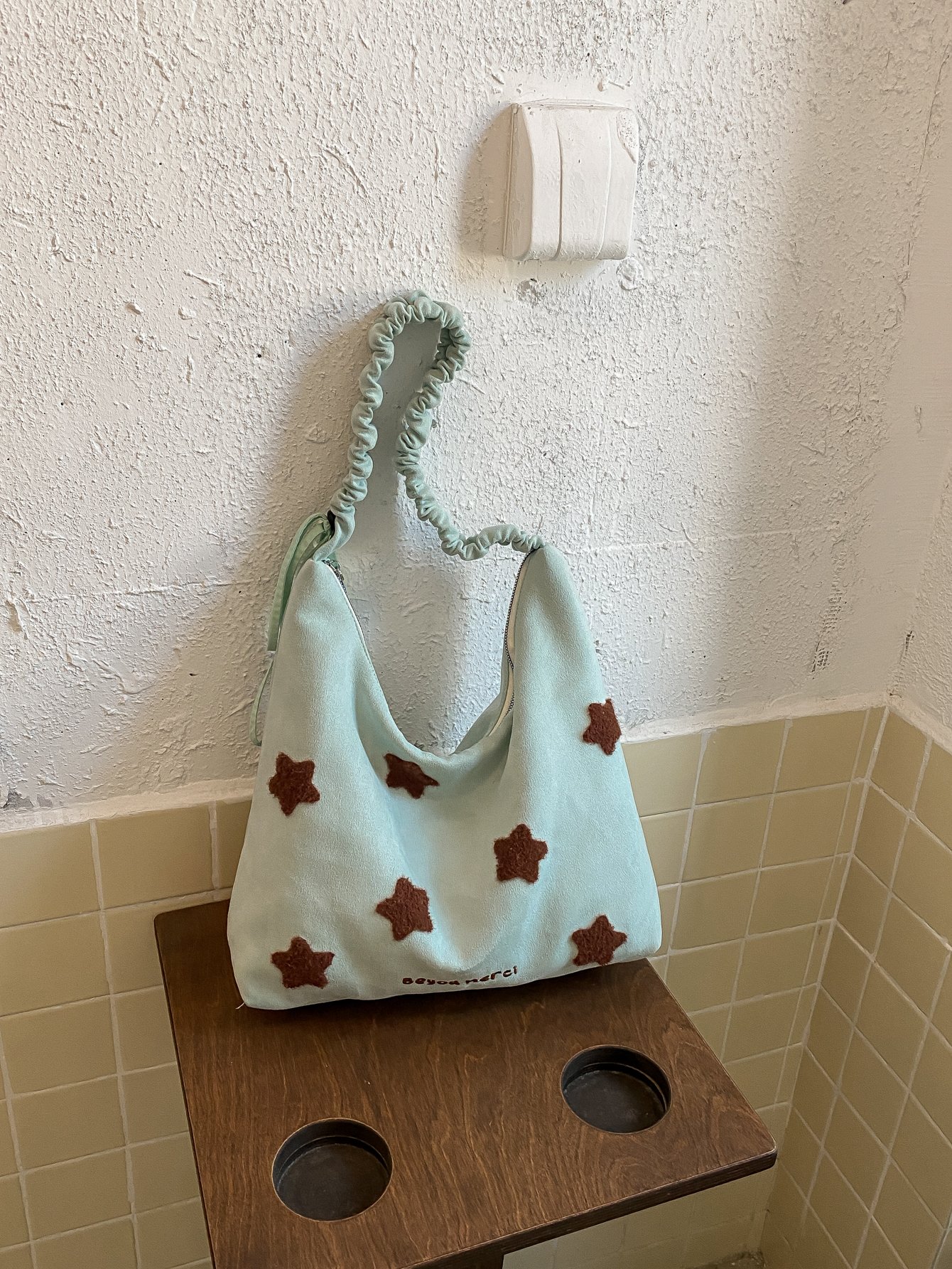 Green Shoulder Bag with Zip Closure