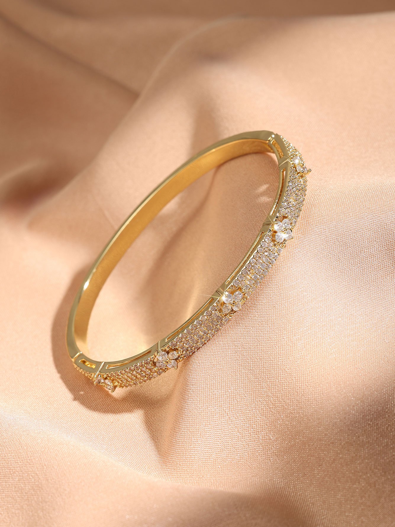 Set of 2 Gold Crystal Bangle-Style Bracelet
