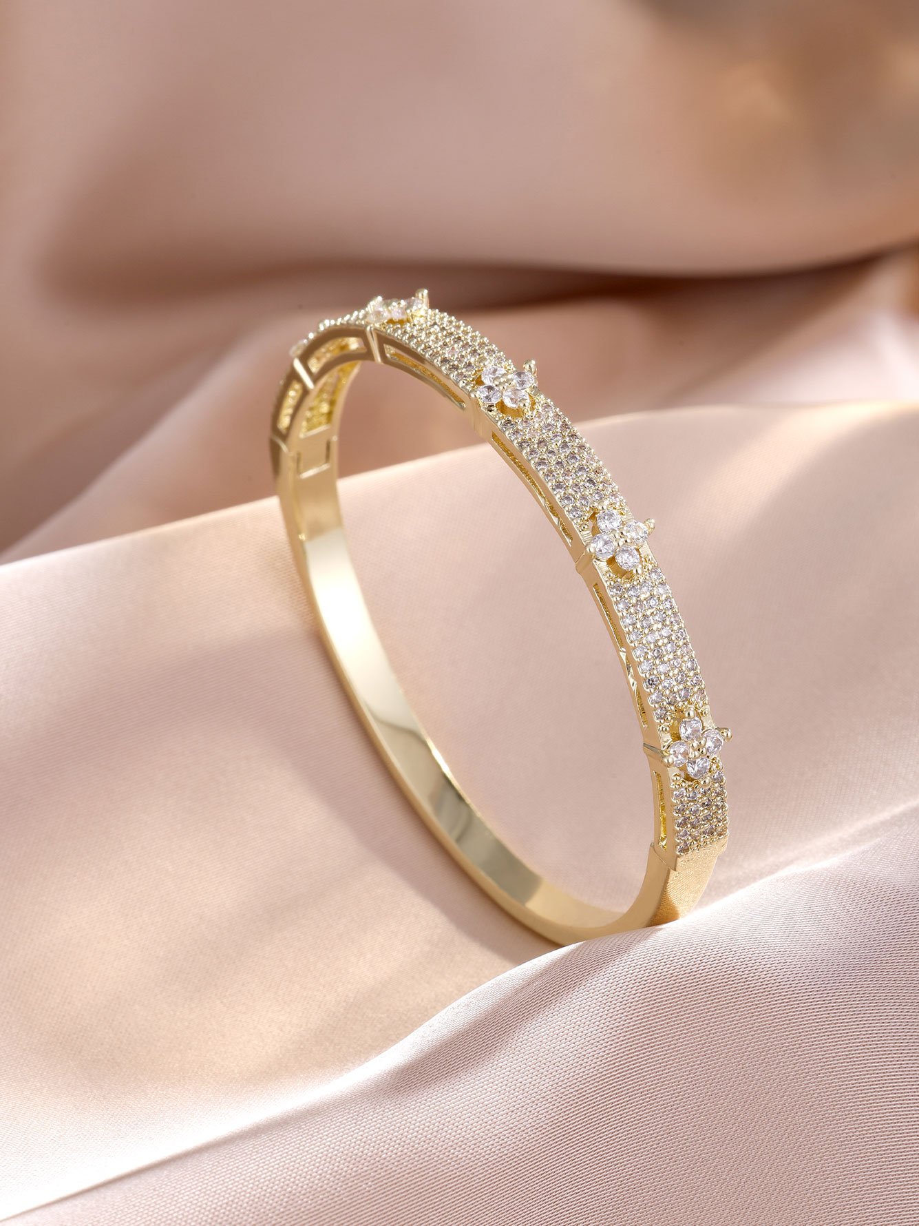 Set of 2 Gold Crystal Bangle-Style Bracelet