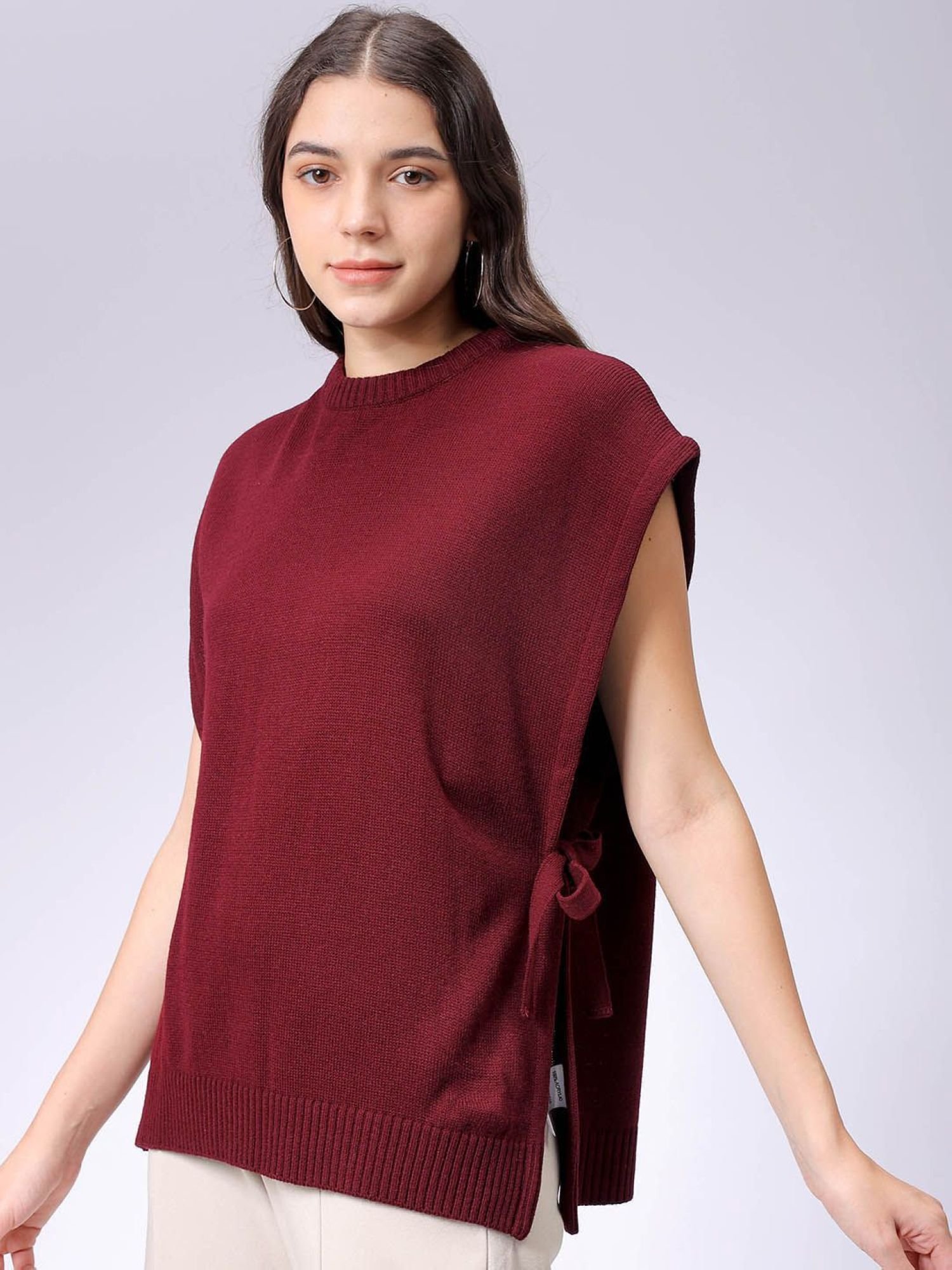 Red Solid Sleeveless Sweater 
