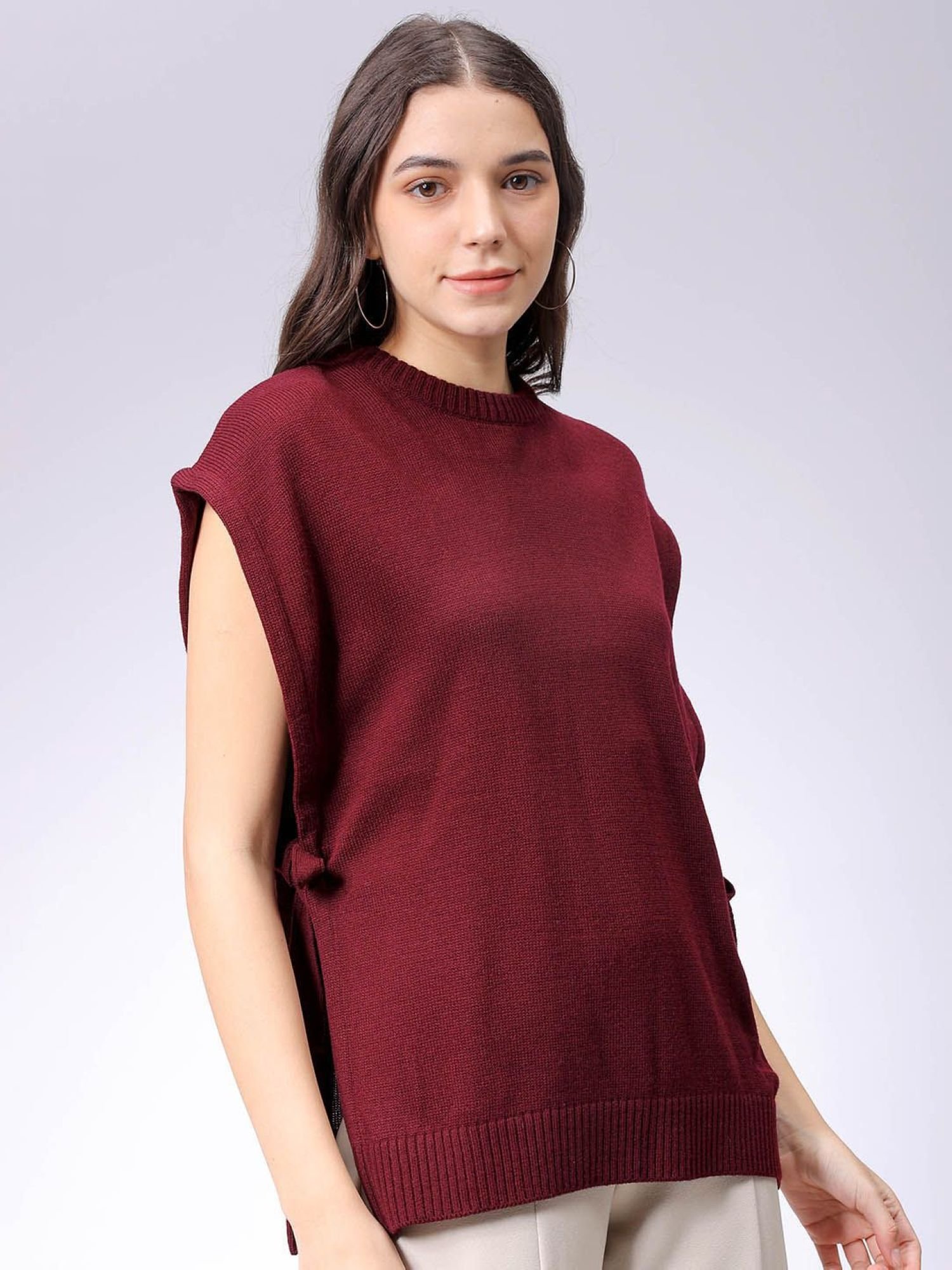 Red Solid Sleeveless Sweater 