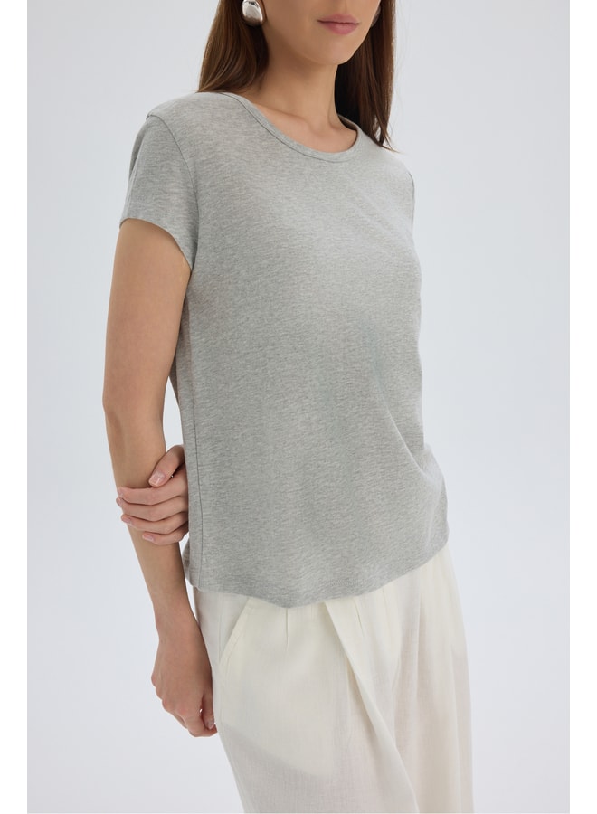 Grey Solid Round Neck Fitted T-Shirt