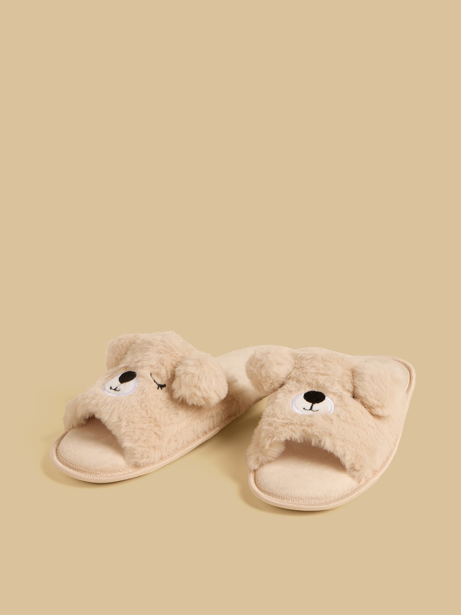Applique Accent Bedroom Slippers