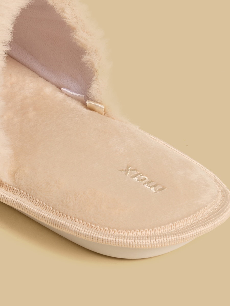 Applique Accent Bedroom Slippers