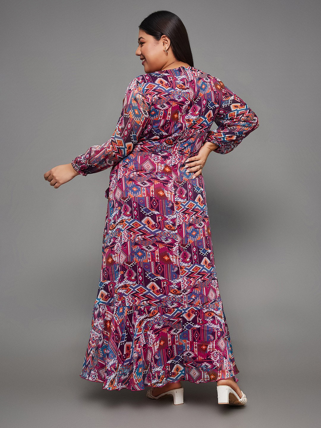 Geometric Maxi Dress with Long Sleeves