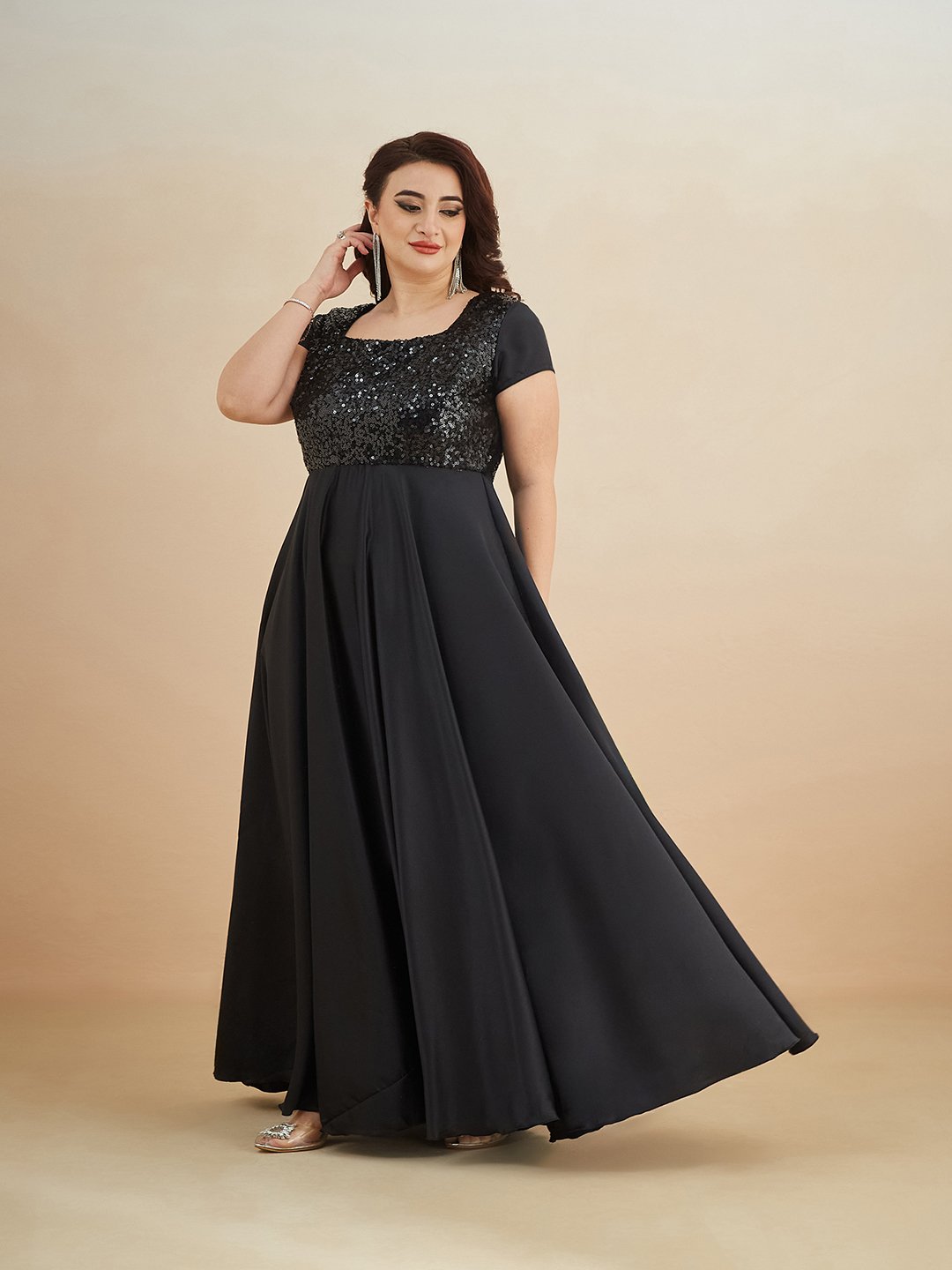Black Sequin A-Line Maxi Dress with Short Sleeves
