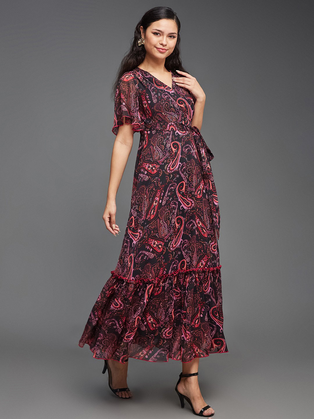 Paisley Print Wrap Maxi Dress with Short Sleeves