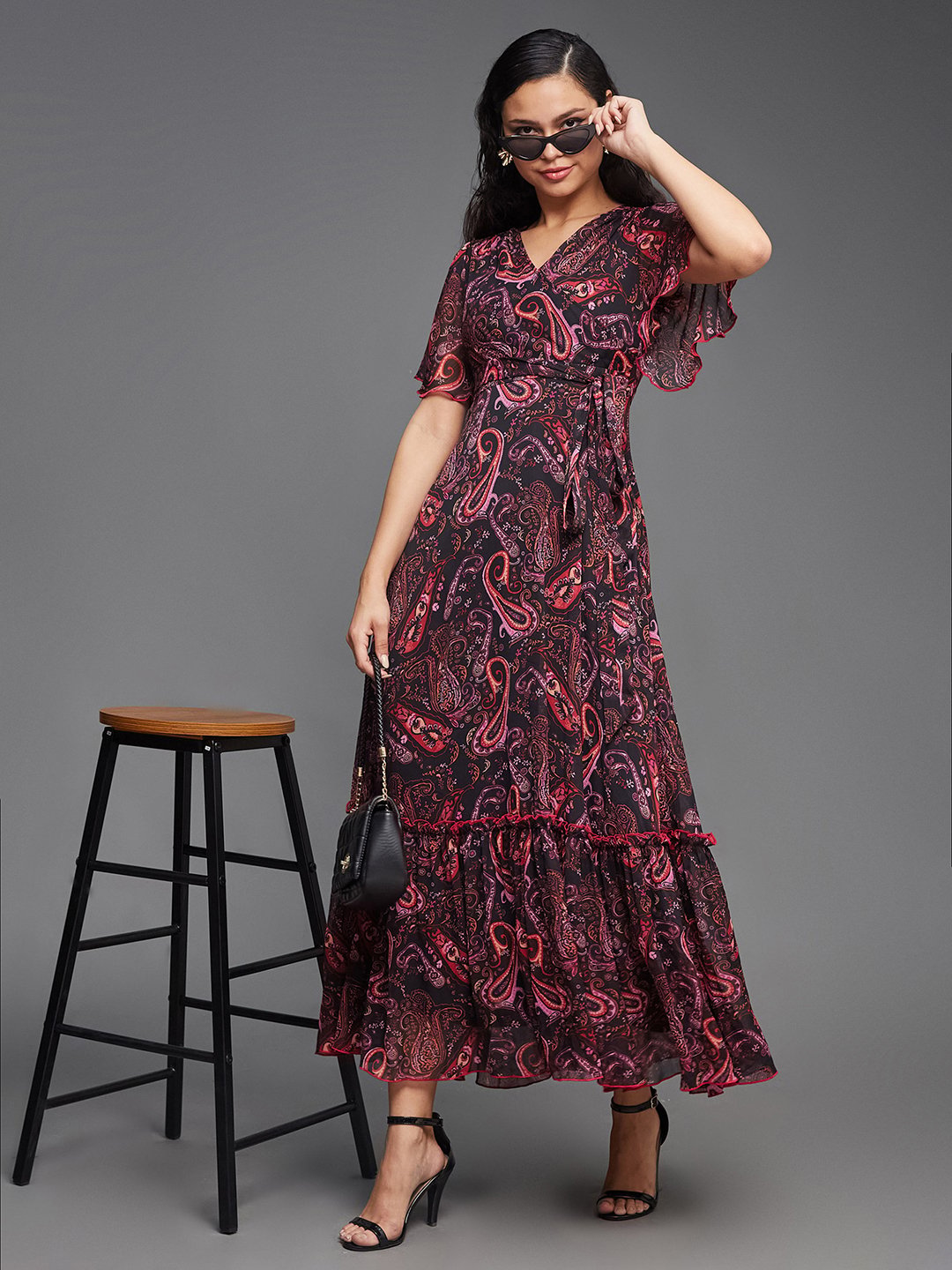 Paisley Print Wrap Maxi Dress with Short Sleeves
