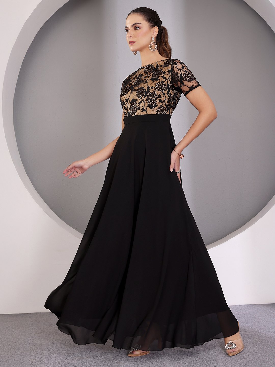 Black Lace A-Line Maxi Dress with Short Sleeves