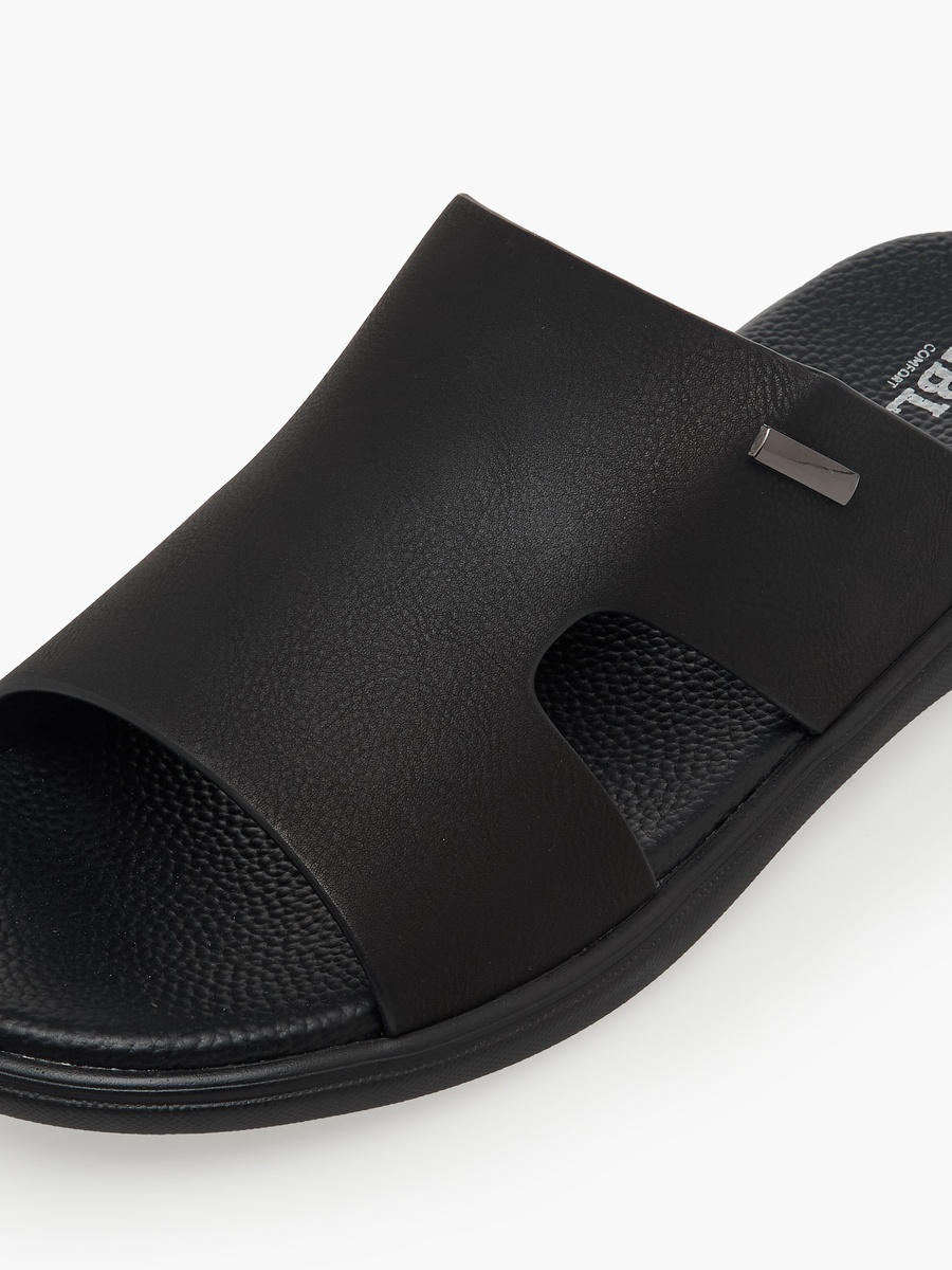 Men Solid Slip-On Sandals