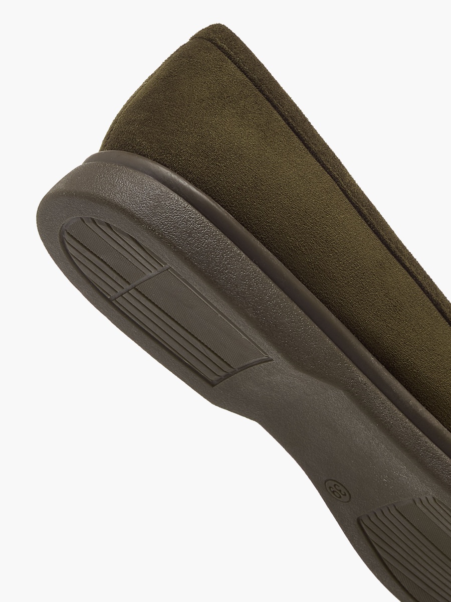 Women Metallic Accent Loafers